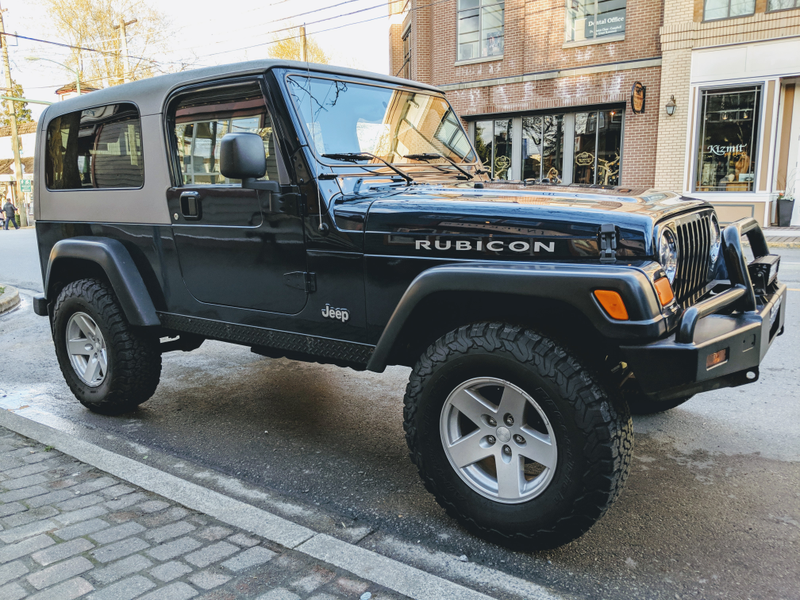 Illustration for article titled DOTS: Fort Langley Jeeps